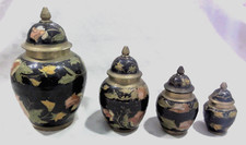 LOT 4 POTS EN LAITON ET AMAIL DECORS FLORAL  