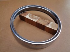 Un Cerclage Enjoliveur de phare chromé Simca 1000 1100 1300 1301 1501