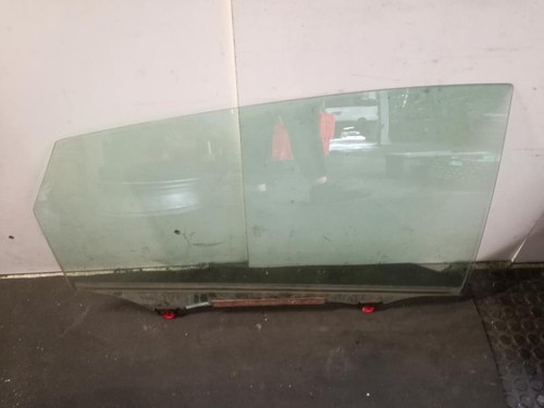 Vitre avant gauche toyota - gauche,
