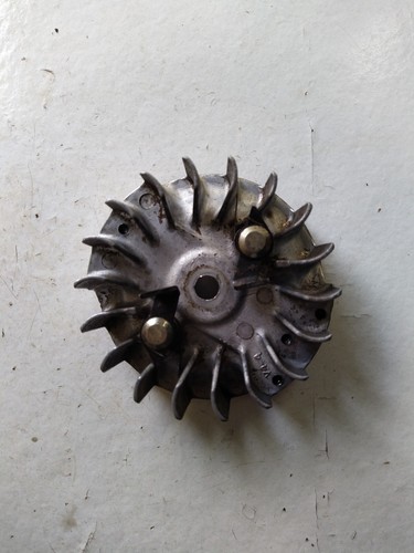 Volant magnetique pour - ,
