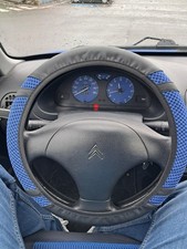 Couvre Volant Bleu Et Noir Pour Volant De 37 Cm.