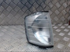 Optique avant secondaire droit