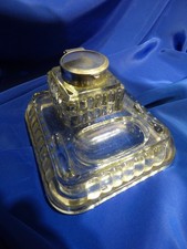 Encrier ancien en verre avec couvercle en métal chromé état neuf.  REF 7206