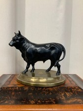 sculpture taureau en régule