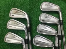 Ensemble fer à repasser droit Titleist CB 712 4-9,P Dynamic Gold Flex S200