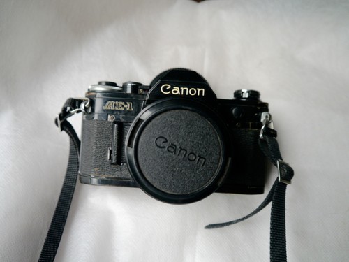 Canon noir 8 - ae-1,