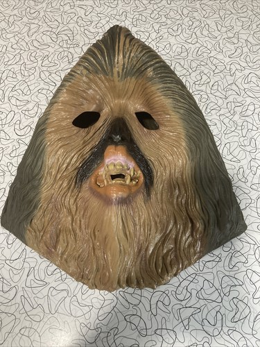 Rubie 2010 chewbacca mask - rubie's,