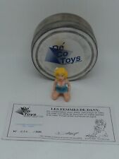 DECOTOYS COLOMBE AGENOUILLEE