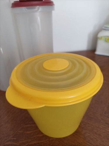 Boîte ronde tupperware - boîte,