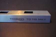 THORENS TD 115 MK II  2 X PLAQUES ALU  BON ETAT