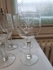 lot 8 verres à pied cristal