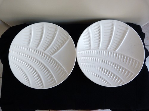 Paire assiettes en faience - assiettes,