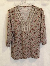 Tunique beige à fleurs