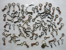 lot 90 petites clés  clé