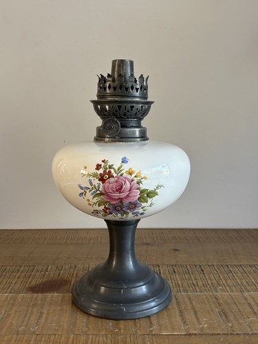 Ancienne lampe pétrole - ancienne,