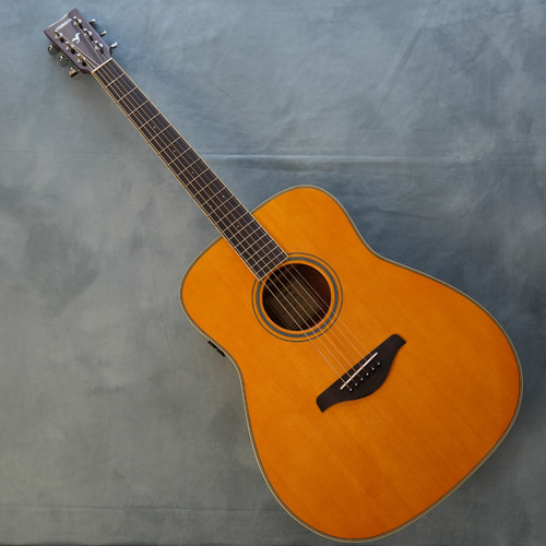 Guitare acoustique trans