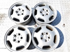 JEU DE JANTES / 2516030 POUR MERCEDES-BENZ CLASE E W210 E 290 TURBO-D 210.017