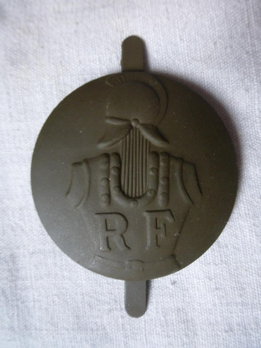 Insigne rondache 1937 casque - rondache,
