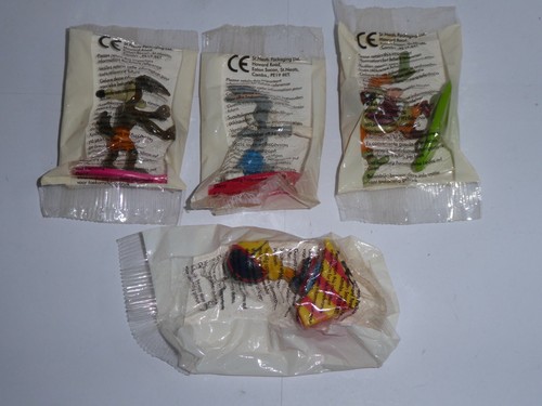Lot 4 figurines - :, looney