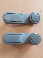 2 manivelles  poignee leve vitre peugeot 205