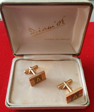 BOUTONS DE MANCHETTE EN COFFRET - PLAQUE OR LETTRE A