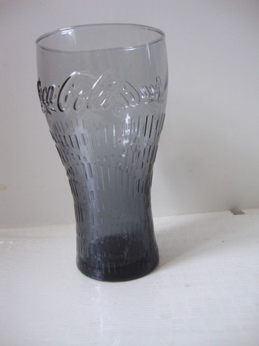 Verre 2022 noir neuf - neuf, coca