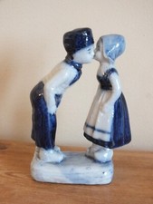 Petit sujet ancien en porcelaine hollandaise - enfants bleu, blanc Delft, Dutch