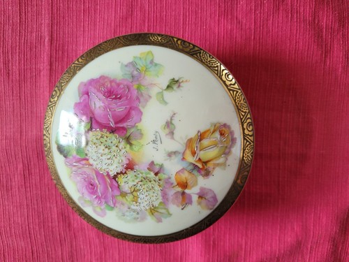 Bonbonniere porcelaine de - en,