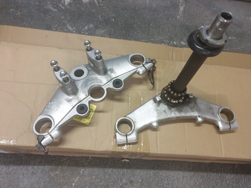 Tete fourche moto - fourche,