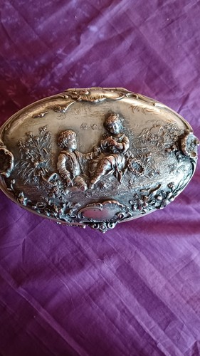 Beau coffre bijoux - ,