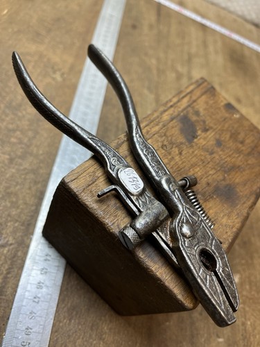 Pince avoyer outils - pince, anciens
