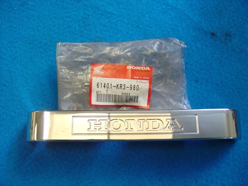 Cache honda sur té inférieur - cache,