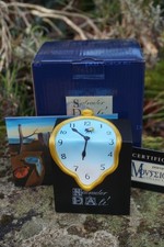 SD16 FIGURINE SALVADOR DALI LA