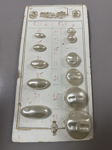 Haute couture plaquette - haute, perles