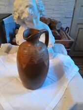 joli pichet ou cruche frise art déco en grès signé Denbac