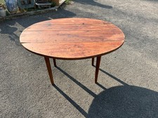 Table rustique ancienne ronde 121cm en bois, piètement droit