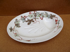 Keller Guerin Lunéville Plat viande poulet récupérateur jus faience décor Lierre