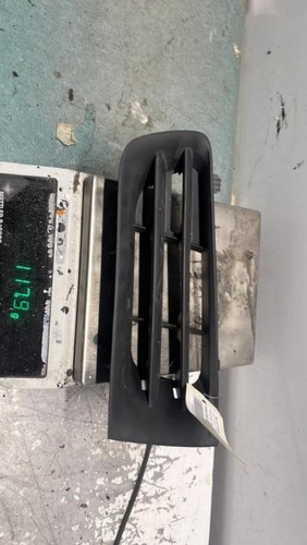 Grille calandre gauche - de,