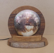 Lampe bois & nacre pêcheur sur pirogue souvenir de NOUMEA déco kitsch