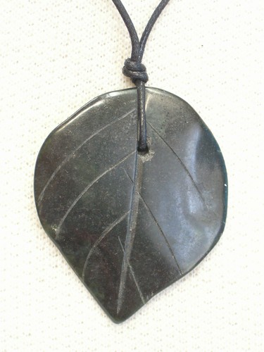 Pendentif jade naturel vert - en,