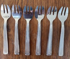 6 petites fourchettes à dessert inox