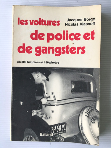 Livre les voitures de - , police
