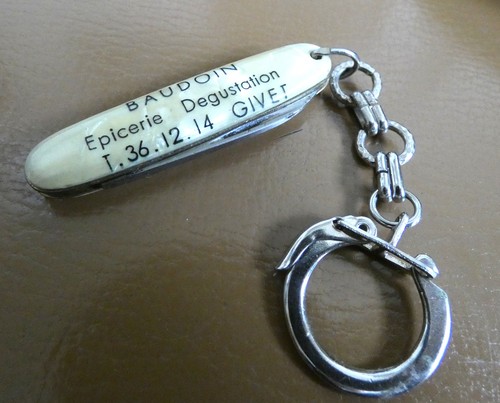 Ancien porte clé couteau - porte,