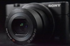 ENGLISH OK ! Sony Cyber-Shot