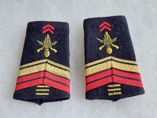 Insigne tissu militaire fourreaux d'épaule Caporal Chef Infanterie 15 ans.