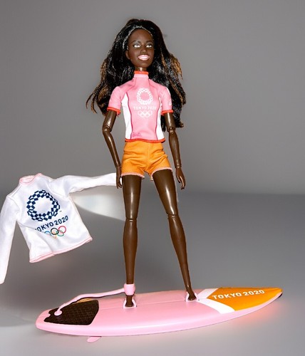 Barbie surfeuse tokyo 2020 - barbie,