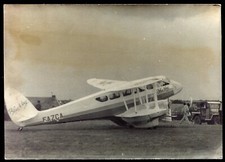 photo Aviation . Bleue way Avion Haviland DH 89 A  . Aviateur