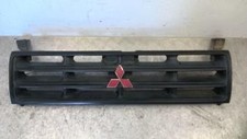 Calandre MITSUBISHI PAJERO 2 PHASE 2 2.8D - 8V TURBO 4X4 /R:107357414