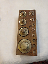 Ancien jeu de poids en laiton
