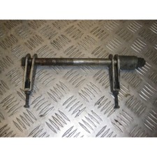 HONDA 125 CMT AXE DE ROUE